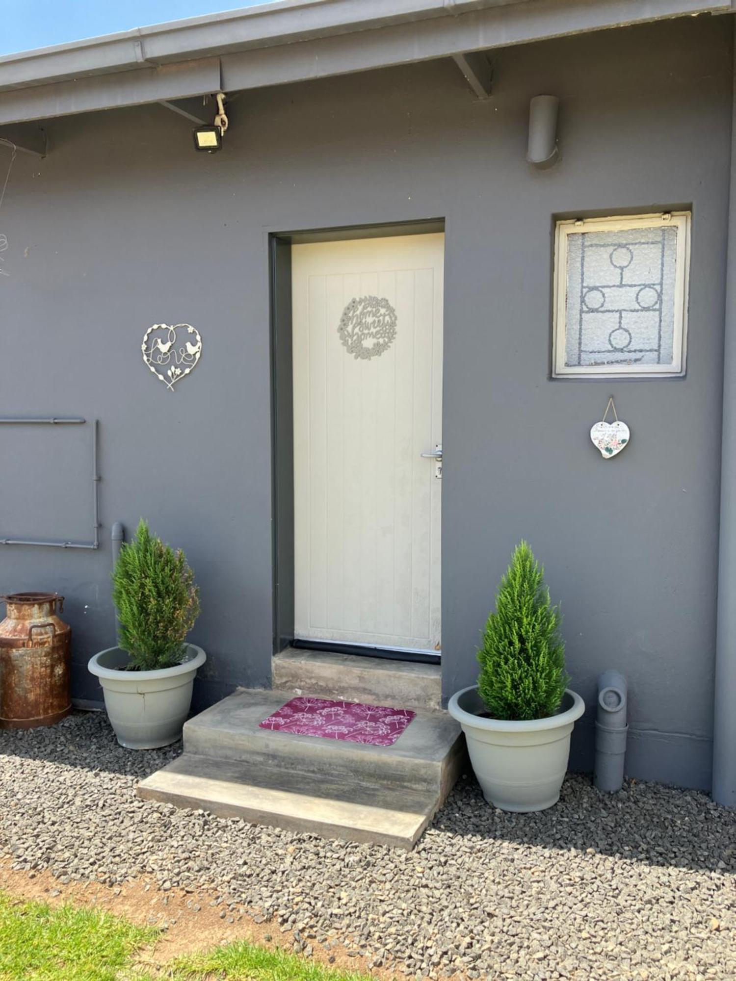 Stellies Accommodation - Room 1 Keetmanshoop Exterior photo